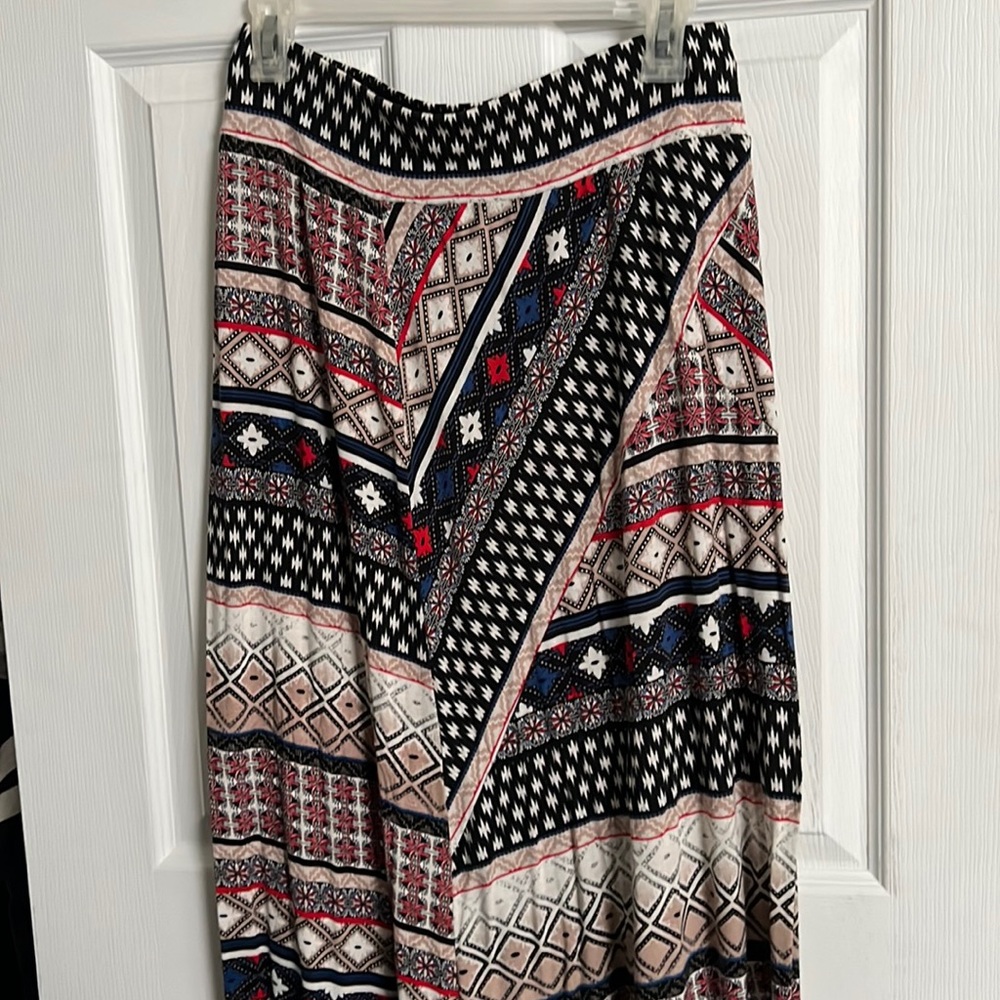 Maxi skirt with many patterns